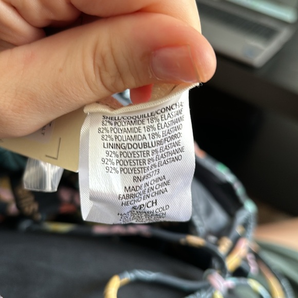 O’Neill Swimsuit (Brand New, Tags On) - Picture 5 of 6